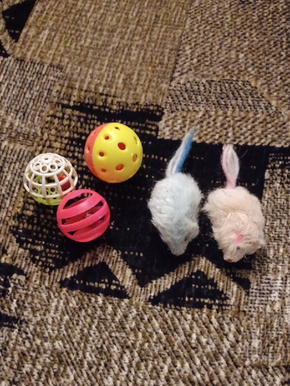 $4 Add-on New Assorted Toys For Cats Or Small Pets
